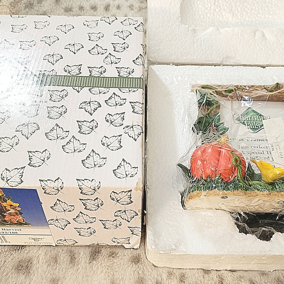 Charming Tails 93/108 "Pumpkin harvest" With Box and papers - Picture 5 of 11